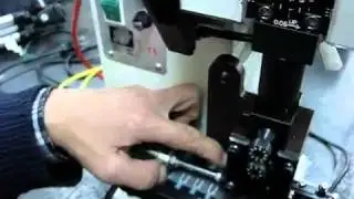 FE-2TCD-A 自動二段式連續端子壓著機 Semi-automatic terminal crimping machine  (2-stop)