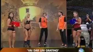 Legend&aacute;rios - Mionzinho e a legendete D&eacute;bora participam do 