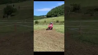Steve Halcombe in Full Flow. #enduro