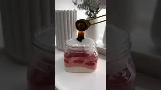 DIY strawberry body scrub🍓 #bodyscrub #diy #asmr #satisfying #viral #thatgirl #bodycare #strawberry