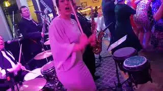 Aisling  and Martin, 050518, Castle Oaks, Limerick. Www.harlequinband.ie(14)