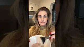 2 ingredient clean dry shampoo! You don&rsquo;t need the cocoa powder if you&rsquo;re blonde or gray :)