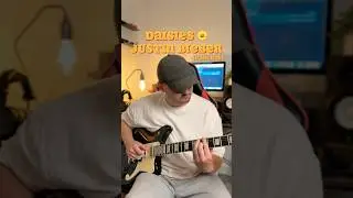DAISIES by Justin Bieber & Mkgee (Short Guitar Cover)