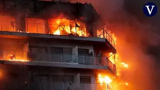 Devastador incendio en un edificio de más de 10 plantas en València
