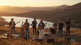 Holy, Holy Lord Almighty &ndash; Joyful Praise & Worship Song (Lyrics)