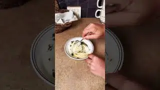 Easy Healthy Dip for Veggies #recipe #healthyfood #healthysnacks #summer
