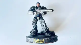 Fallout Maximus Figure - Dark Horse