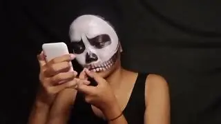 MAKE UP KARAKTER TENGKORAK