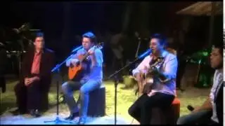 CEZAR E PAULINHO  