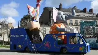 3  Mars  2024  *Arrivée des chars du Carnaval de Nantes * Cours Saint André* Nantes 44