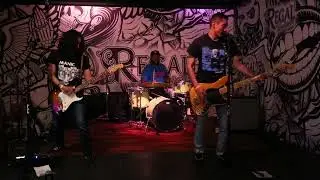 Los Brigands at Regal Inn 12/19/2025