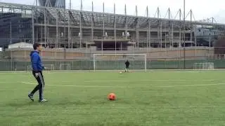 Бутсы без шнурков   Adidas ACE16 PureControl vs  PrimeKnit