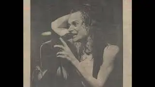 Neljä Ruusua: Sunnuntaina sataa aina (live Ilokivi, Jyväskylä 21.3.1990)