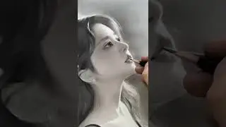 Perfect drawing cannot be without light! #drawing #charcoaldrawing #portraitdrawing #charcoalshading