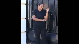 Se burla de su amiga sin saber que su amiga solo le estaba haciendo un favor a ella misma
