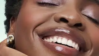 Glossy Lips WITHOUT Stickiness 😍💄 | bareMinerals Lip Balm Review