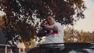Hustlin&rsquo; In Da Mix (Shooters On The Roof)