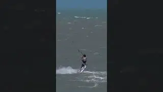 Master Kitesurfing with @gabrielmbenetton: Swoops, Jumps & Waves