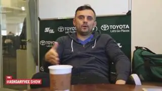 What does Gary think about the Peach App?
