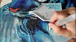 Diamond painting time lapse of 