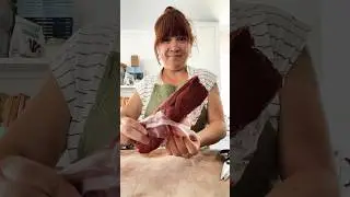 Пробуем веганский стейк (сочные шарики) 🥩 🌱 | горячо для еды #Shorts