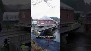 116-year-old library traverses Vermont highway to higher ground