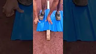 Cara Motong Atap Seng Pakai Kawat, Rapi dan Cepat! #fyp #shorts #viralvideo