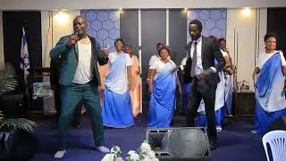 THANKSGIVING PRAISE AND WORSHIP