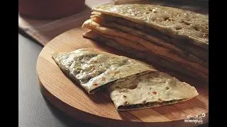 Kutabs with greens in Azerbaijani. Very tasty recipe