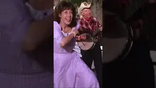 Big Business (1988) #bigbusiness #bettemidler #lilytomlin #80smovies #yodel #grindrsound