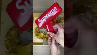 Making a Supreme Money Gun cookie 🍪