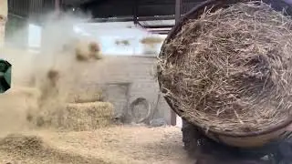 Teagle Tomahawk 404 Round Bale Shredder