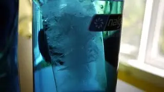 myColdCup - How to make big ice cubes for your water bottle