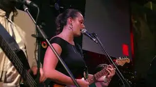 Gringo Starr &ndash; &ldquo;Don&rsquo;t You Want Me&rdquo; (Cover) | Stage One: Acoustic Sessions (Generator Madrid)