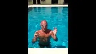 Beginner Surfer - paddle stroke