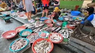 A busy private food market for local people in Phnom Penh | Food Market