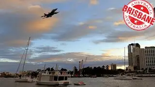 ✈️🛥️ F18 HORNET LOW FLYING ABOVE OUR BOAT - F18戰機在我們船上方60米低飛