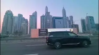 DUBAI ROAD #dubairoad #dubaiarchitecture #Design #dubailife #dubaiway #travel #dubai #dubaicity 