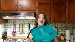Tupperware Chip n Dip Set