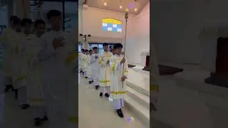 GOD IS GOOD 🥰🤗 #holymass #altarserver #sakristan #servethelord #jesus #iloveyou #youngboy #acolyte