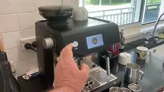 Breville Oracle Touch Espresso Machine BES990DBL Review, Best home espressso machine, Great Coffee