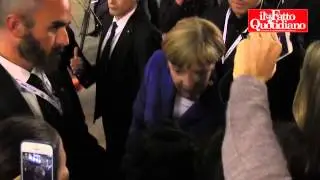 Milano blindata, ma la Merkel a passeggia attorno al Duomo
