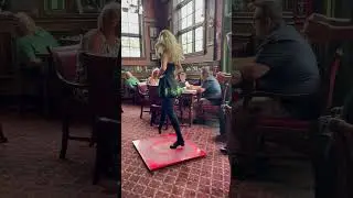 Irish dancers swapping around, so talented #irishdancing #raglanroad #disneysprings