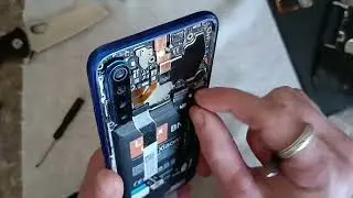 Спасение рядового Редмика. Замена АКБ на redmi note 8t в домашних условиях.