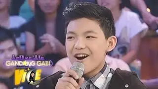 Darren mimics Michael Jackson, Ariana Grande