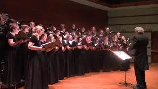 The Grinnell Singers perform 