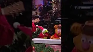 Christmas Kermit Dance Meme
