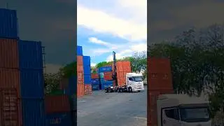 Reach Stacker in Action | Powerful Container Handling Machine at Port 🚢#reachstacker