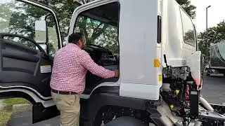 2023 Isuzu FTR - '22 Isuzu National Walk Around Challenge