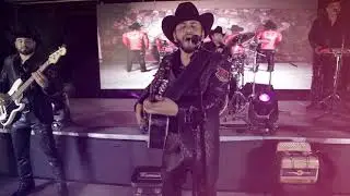 Chuy Alday Y Los Sucesores - Ando Buscando Un Amor